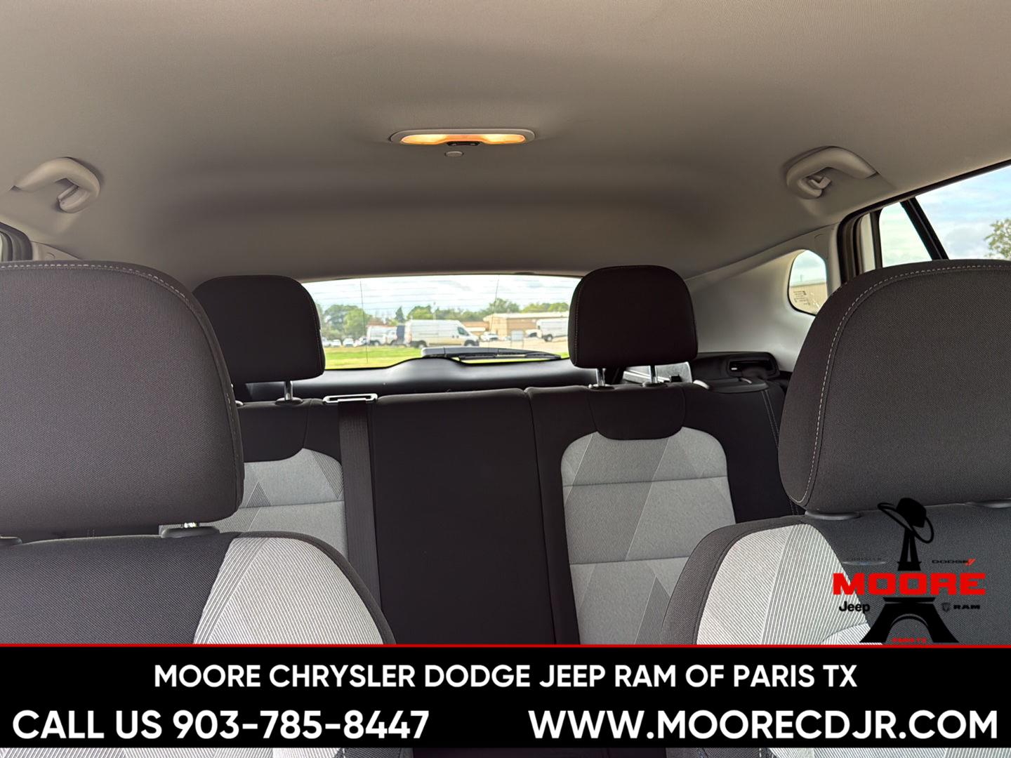 Used 2026 Summit White Chevrolet LS image 31