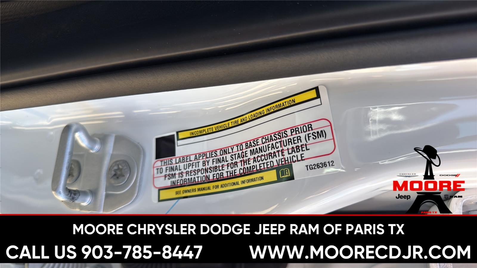 New 2026 Bright White Clear-Coat Exterior Paint RAM Tradesman image 13