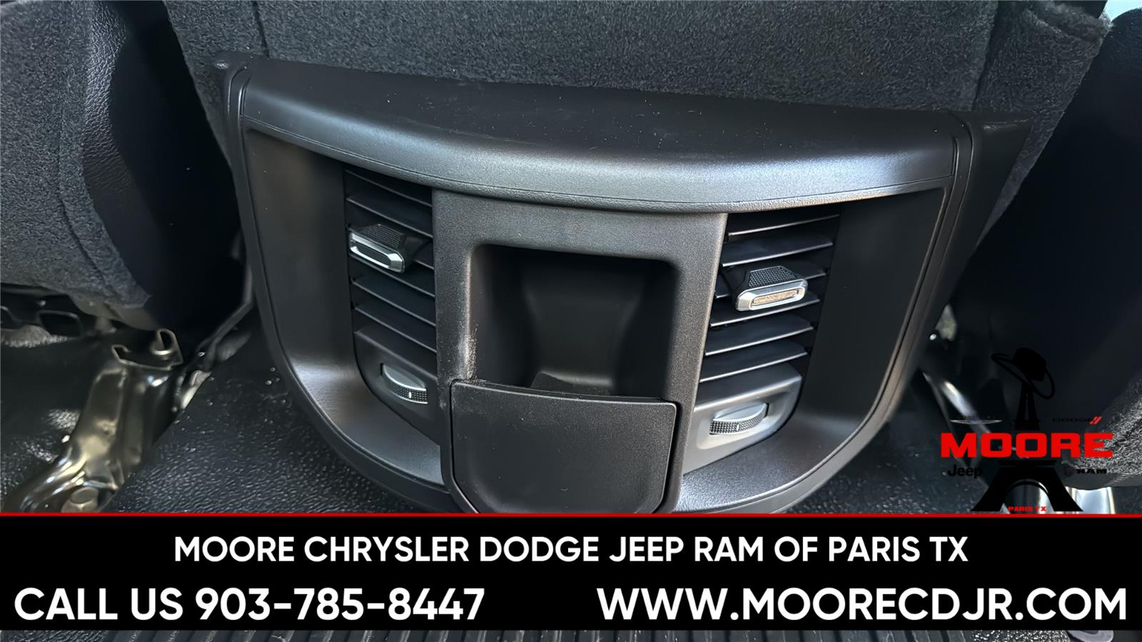 New 2026 Bright White Clear-Coat Exterior Paint RAM Tradesman image 28