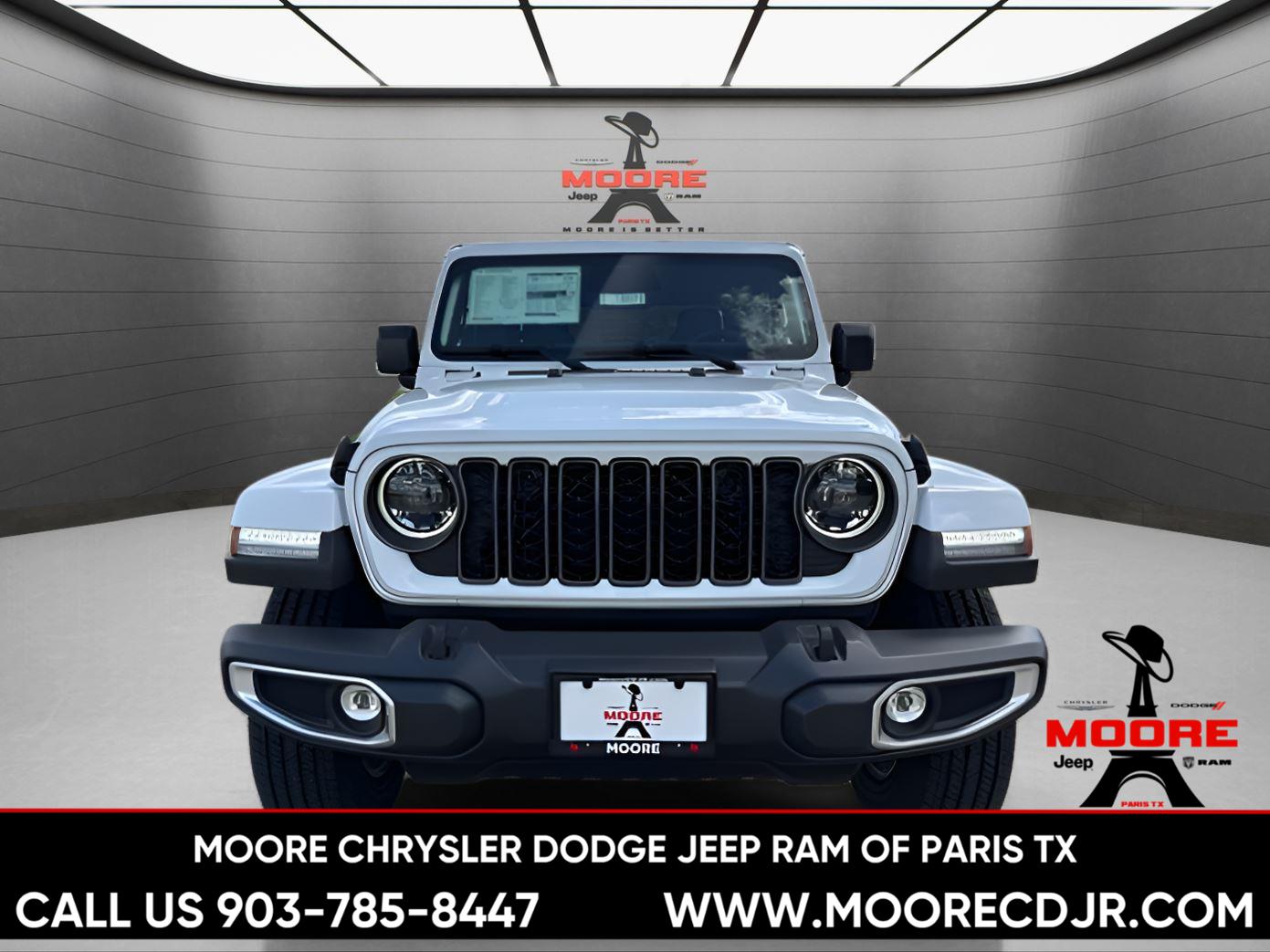 New 2026 Bright White Clear-Coat Exterior Paint Jeep Sahara image 2