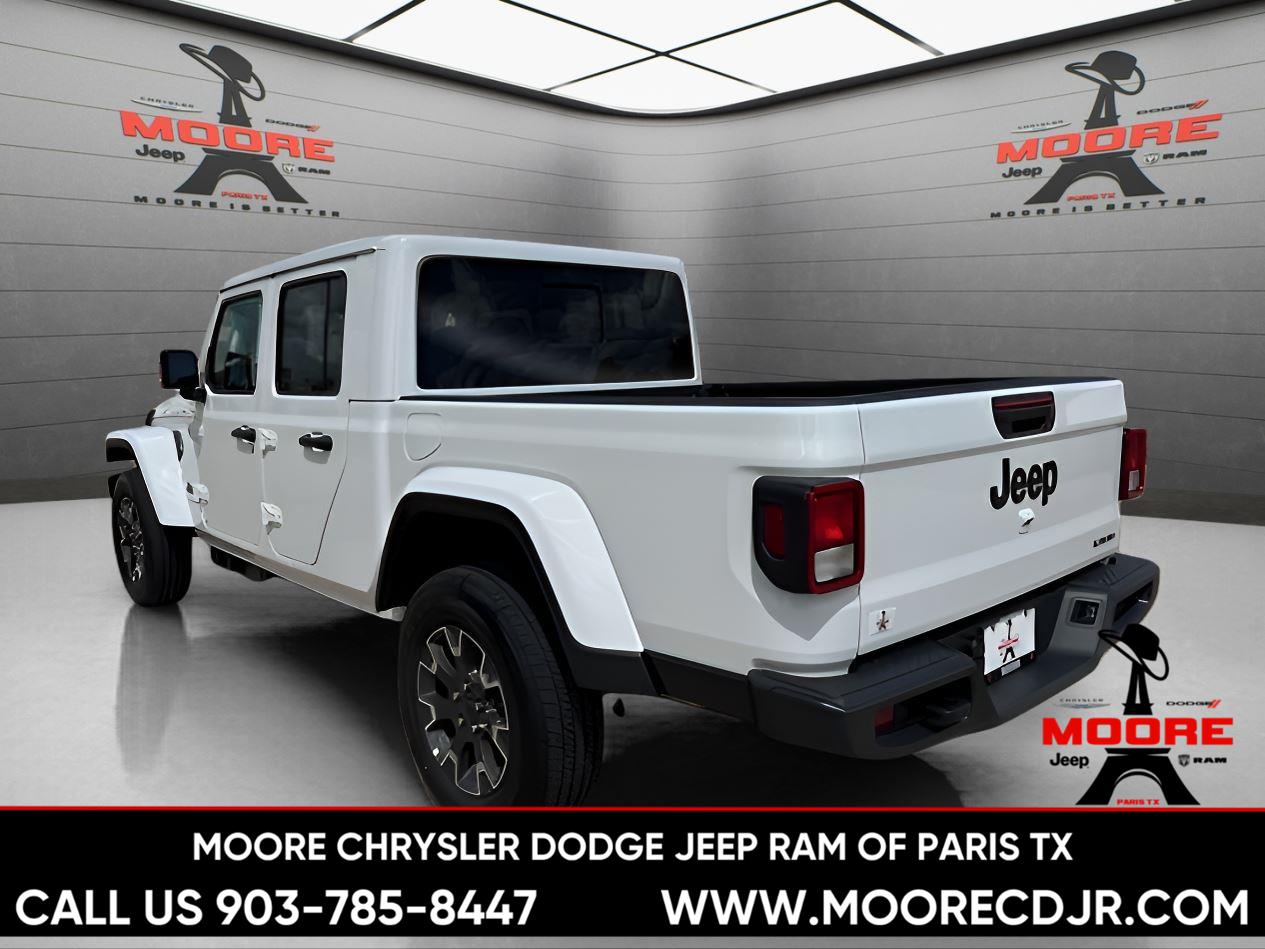 New 2026 Bright White Clear-Coat Exterior Paint Jeep Sahara image 6