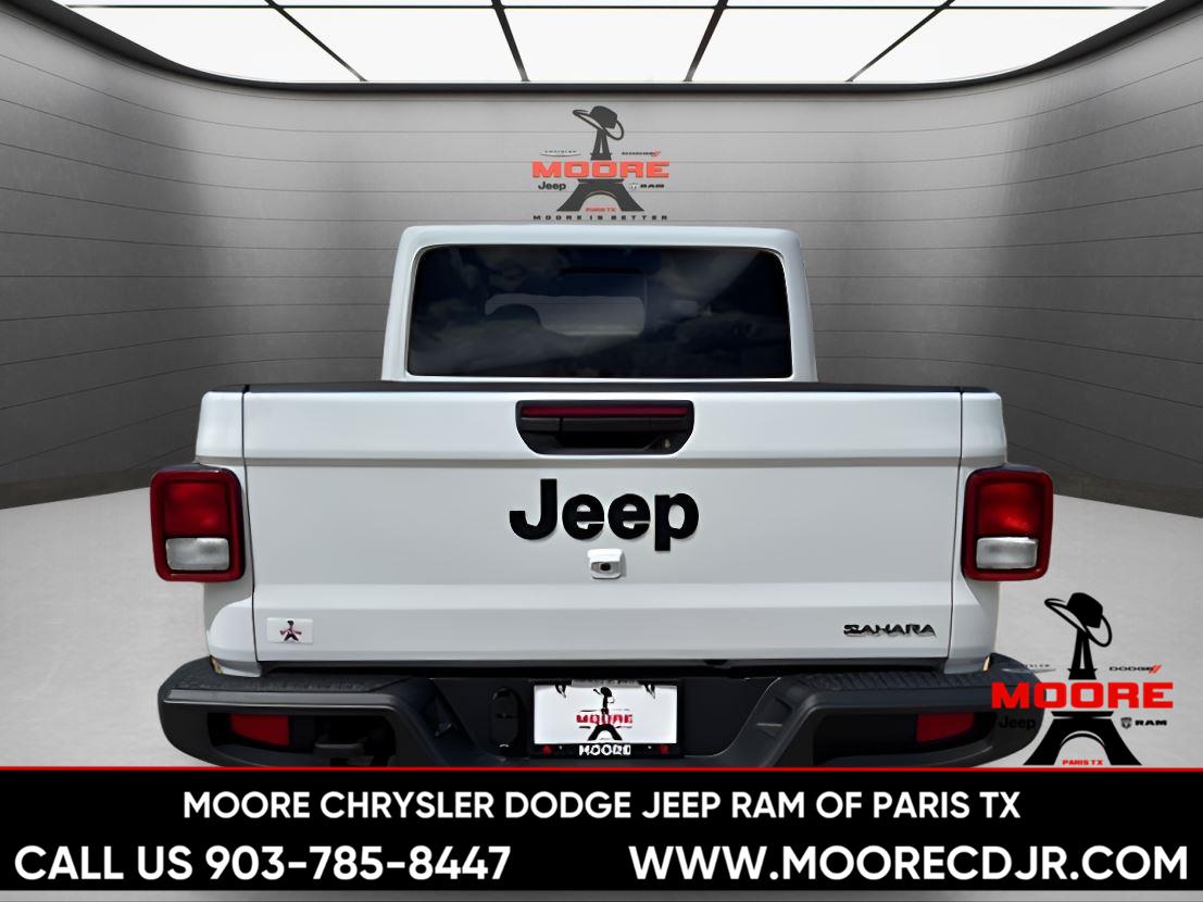 New 2026 Bright White Clear-Coat Exterior Paint Jeep Sahara image 7