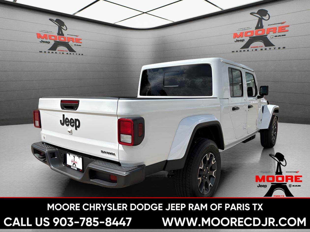 New 2026 Bright White Clear-Coat Exterior Paint Jeep Sahara image 8