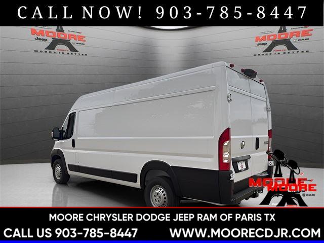 New 2026 Bright White Clear-Coat Exterior Paint RAM Tradesman image 5