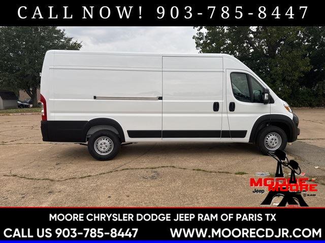 New 2026 Bright White Clear-Coat Exterior Paint RAM Tradesman image 9