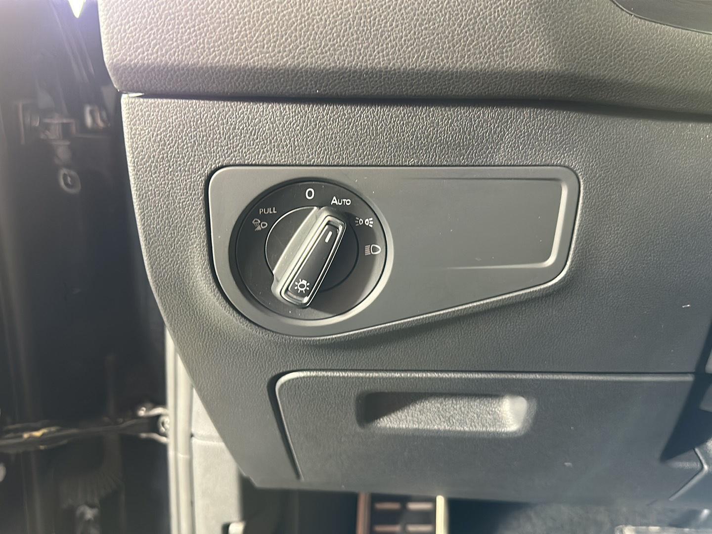 Certified Used 2024  Volkswagen SEL R-Line image 26