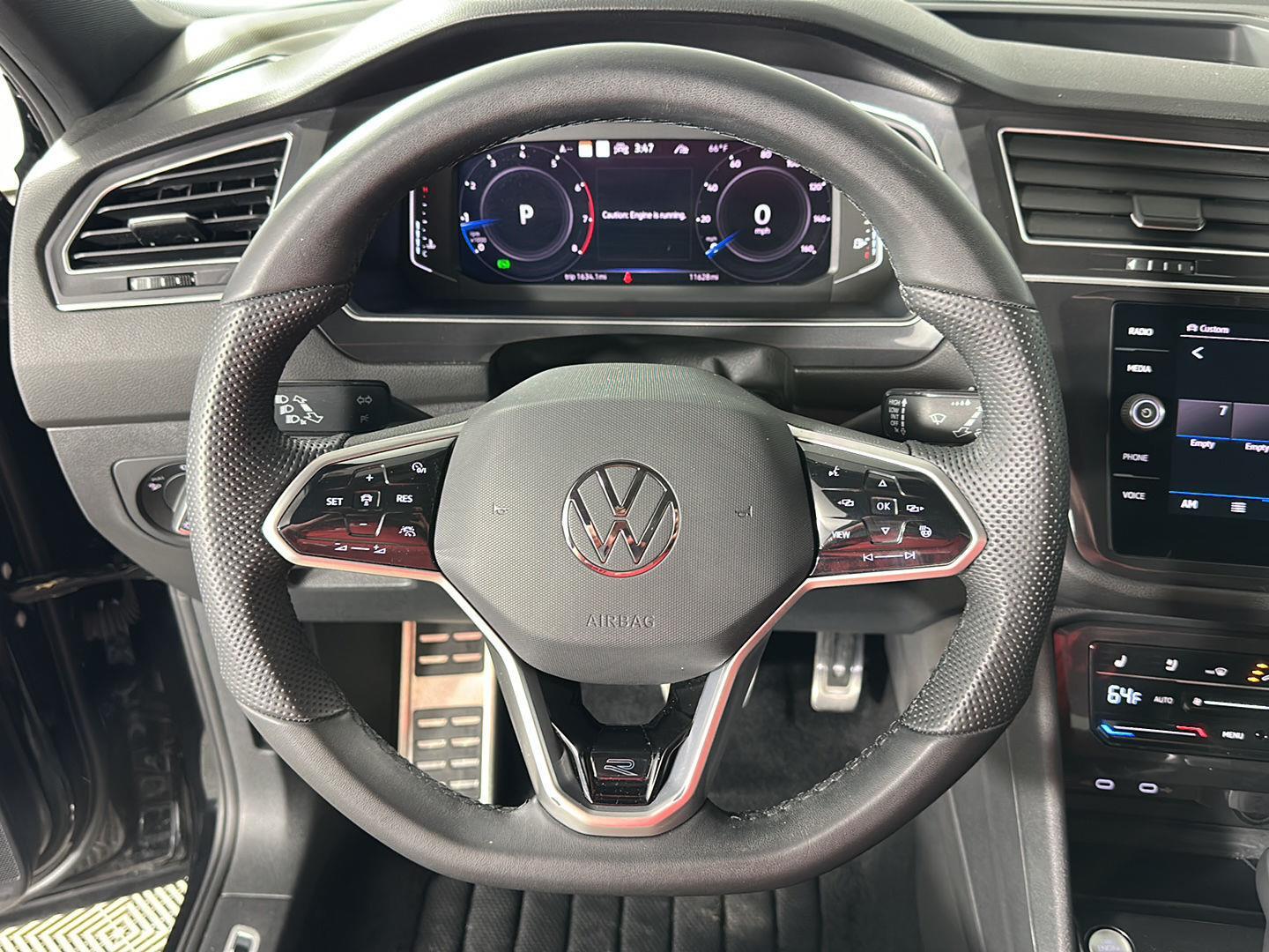 Certified Used 2024  Volkswagen SEL R-Line image 9