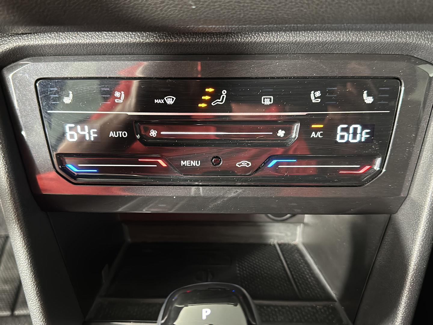 Certified Used 2024  Volkswagen SEL R-Line image 37