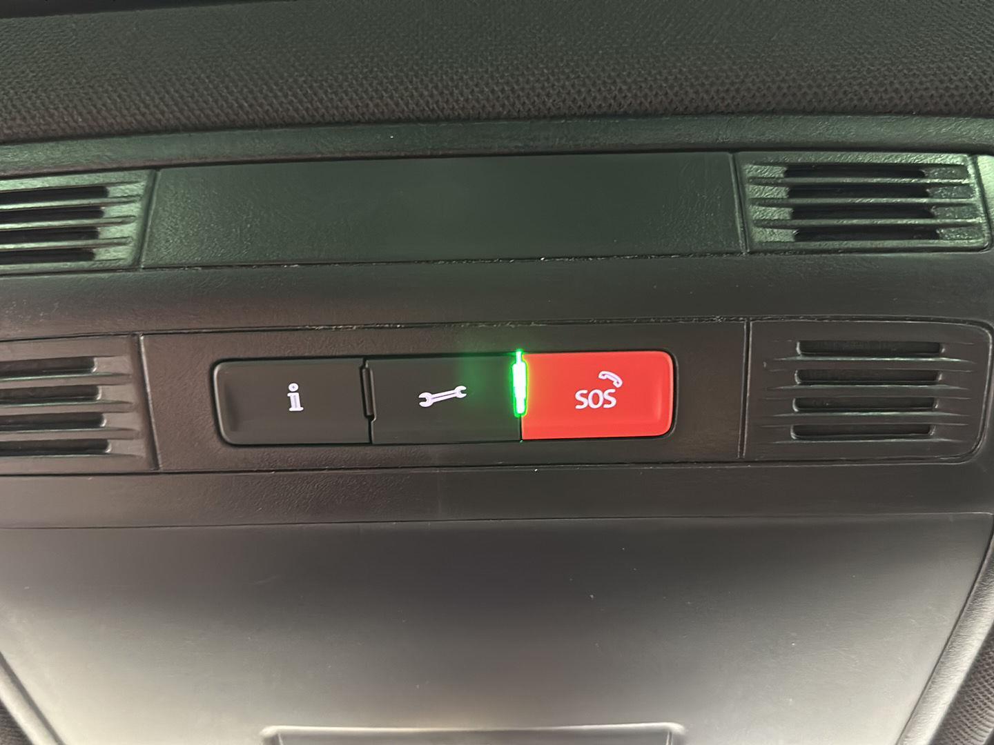 Certified Used 2024  Volkswagen SEL R-Line image 39