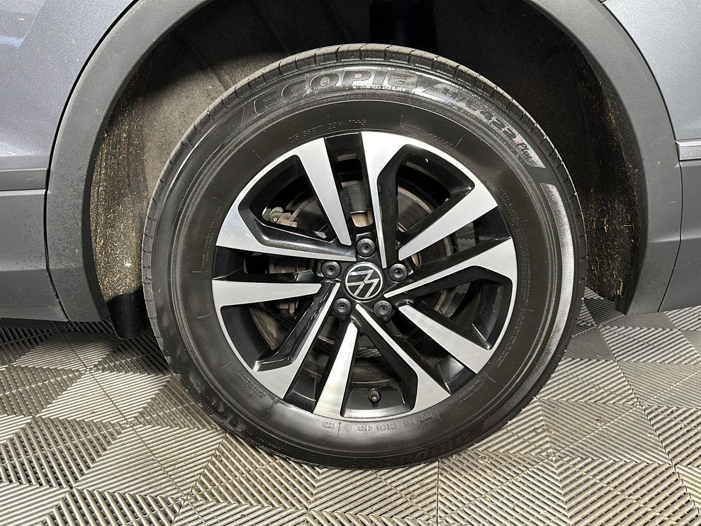 Used 2024 Platinum Gray Metallic Volkswagen S image 16