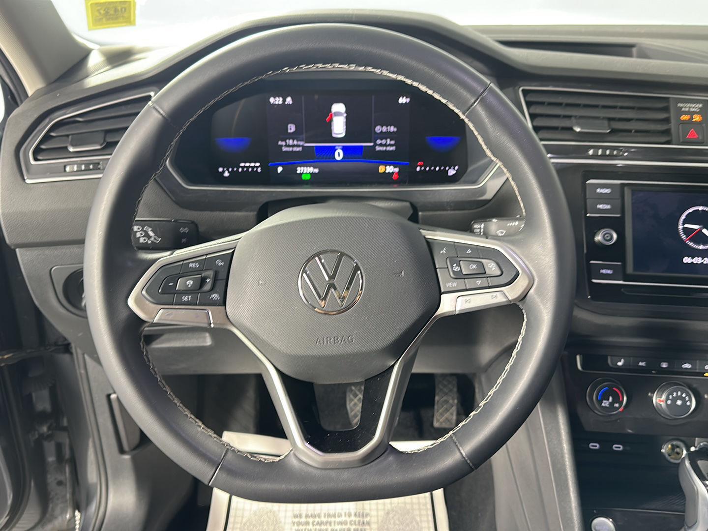 Used 2024 Platinum Gray Metallic Volkswagen S image 3