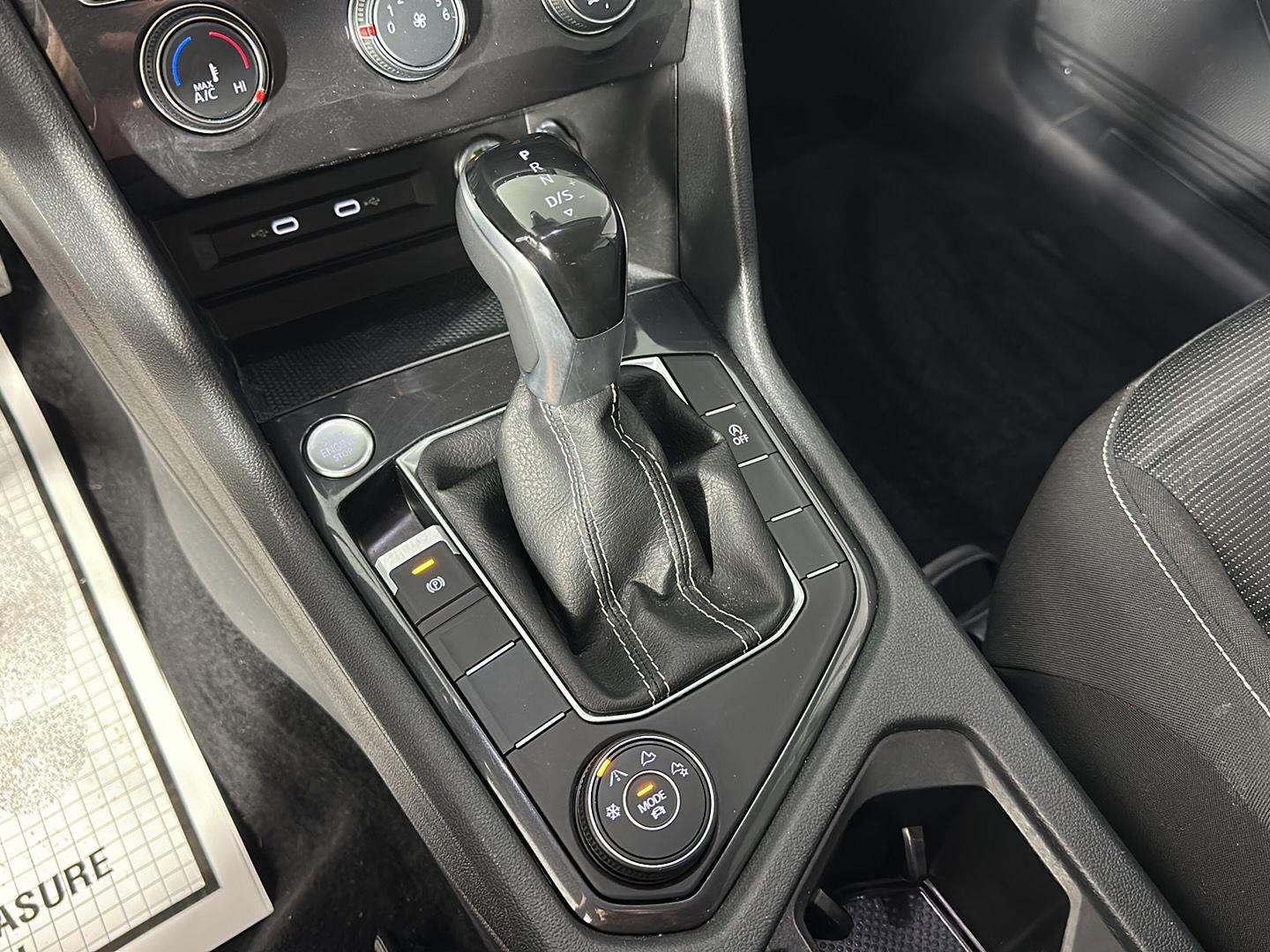 Used 2024 Platinum Gray Metallic Volkswagen S image 17