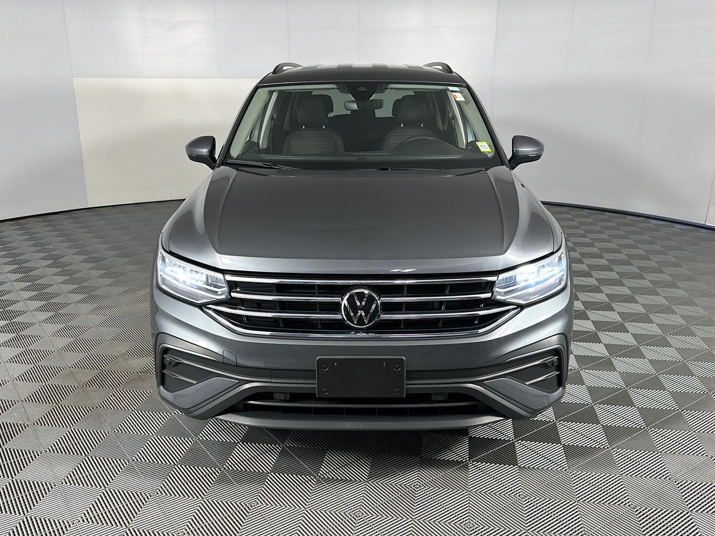 Used 2024 Platinum Gray Metallic Volkswagen S image 2