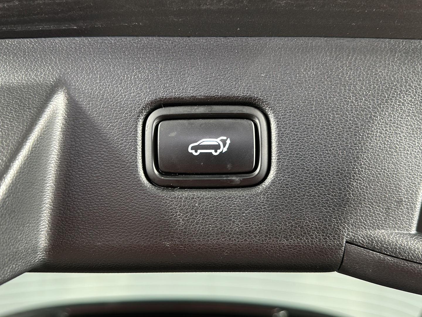 Used 2023 Portofino Gray Hyundai Limited image 23