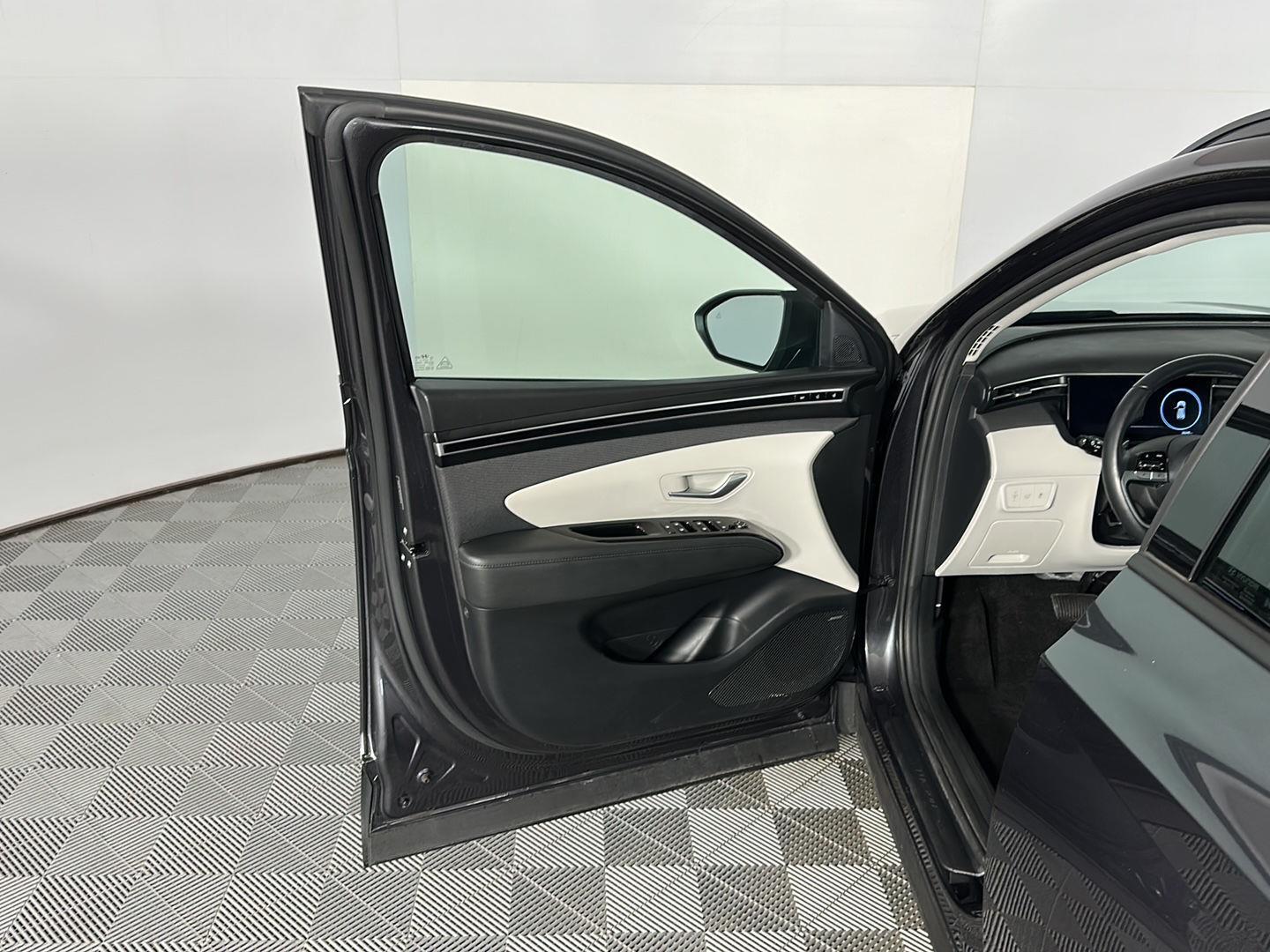 Used 2023 Portofino Gray Hyundai Limited image 26