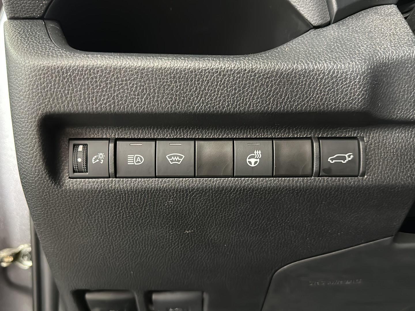 Used 2024 Magnetic Gray Metallic Toyota XLE image 4