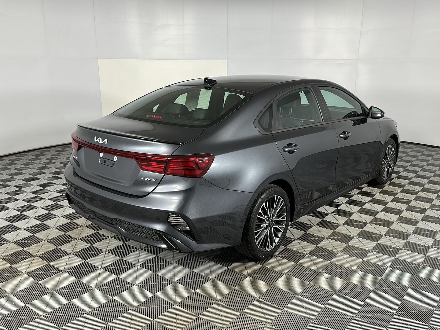 Used 2023 Gravity Gray Kia GT-Line image 14