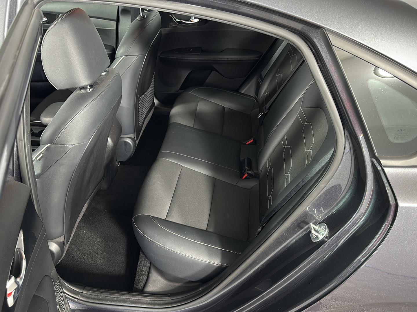 Used 2023 Gravity Gray Kia GT-Line image 8