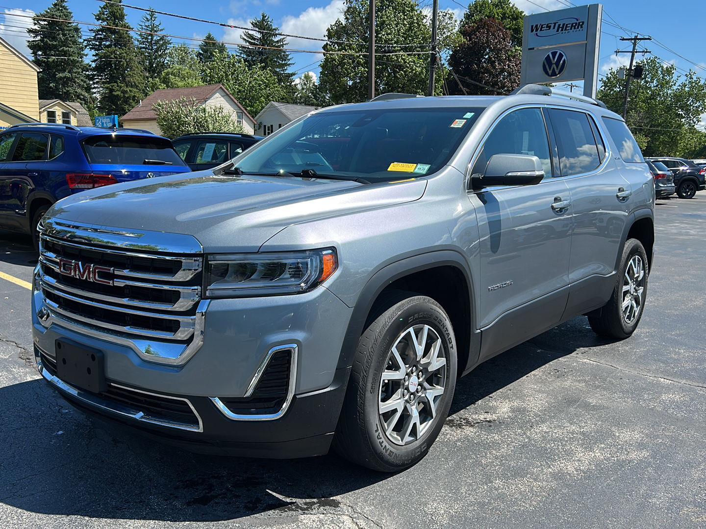 Used 2023 Sterling Metallic GMC SLE image 3