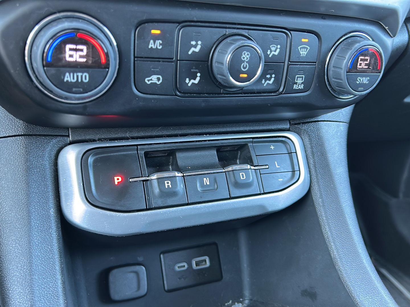 Used 2023 Sterling Metallic GMC SLE image 14