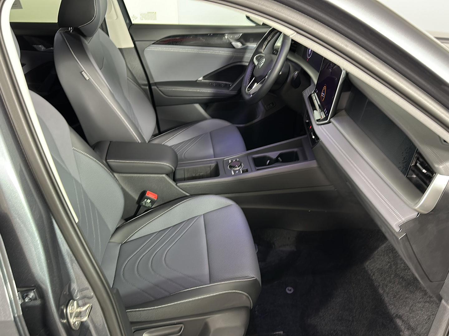Certified Used 2026 platinum gray metallic Volkswagen SE image 6