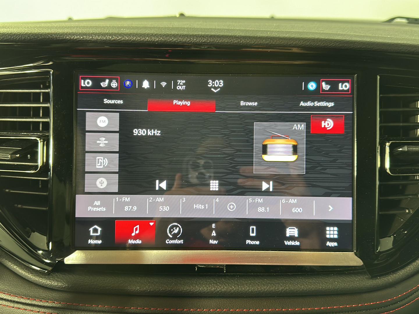Used 2025 Vapour Grey Dodge R/T image 15