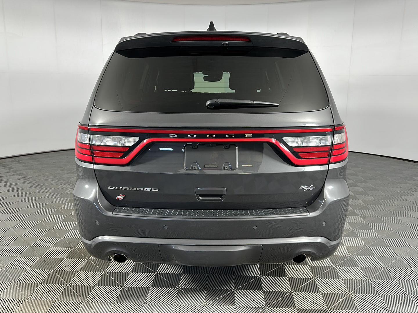 Used 2025 Vapour Grey Dodge R/T image 28