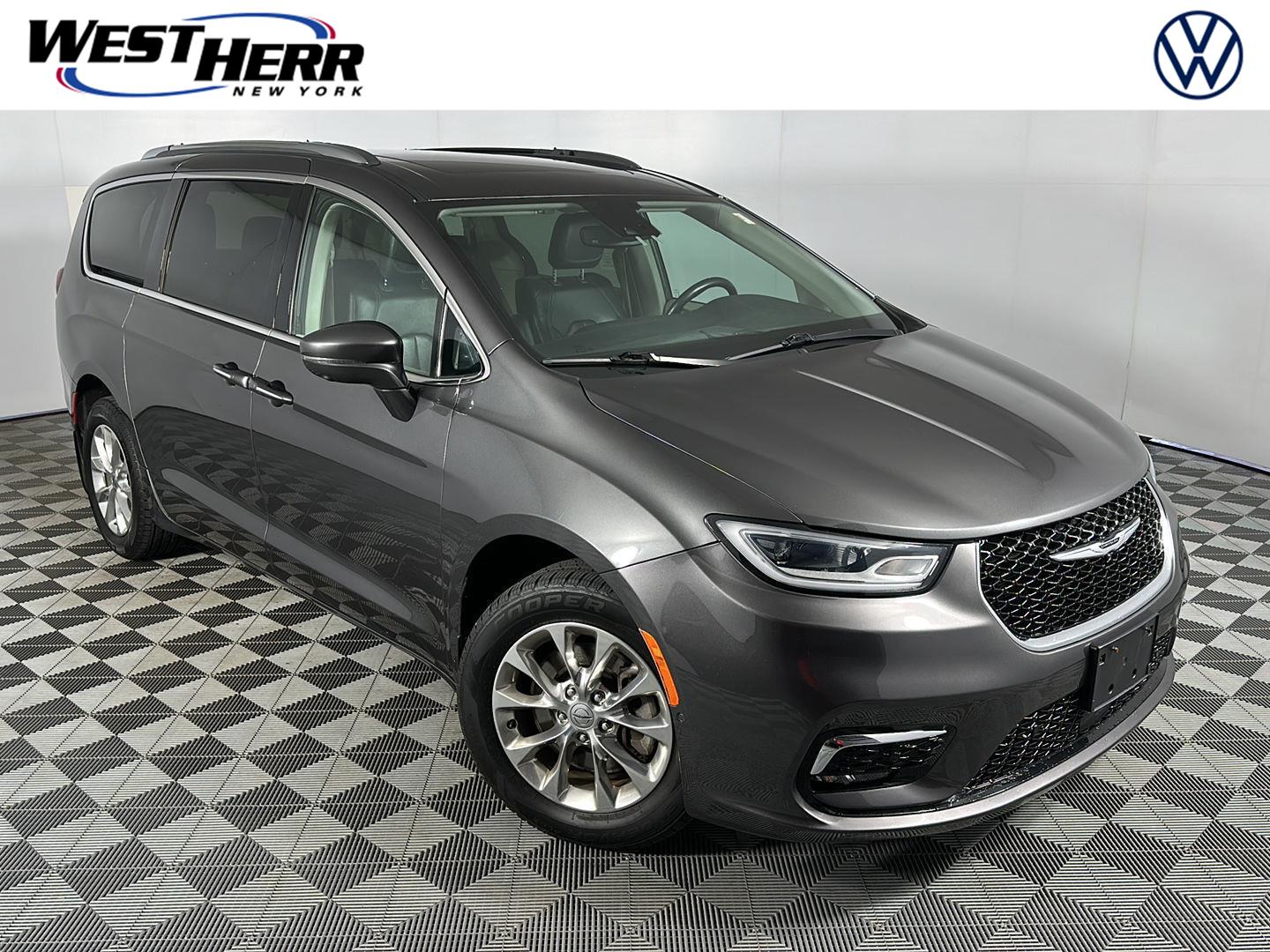 2021 Chrysler Pacifica Touring L