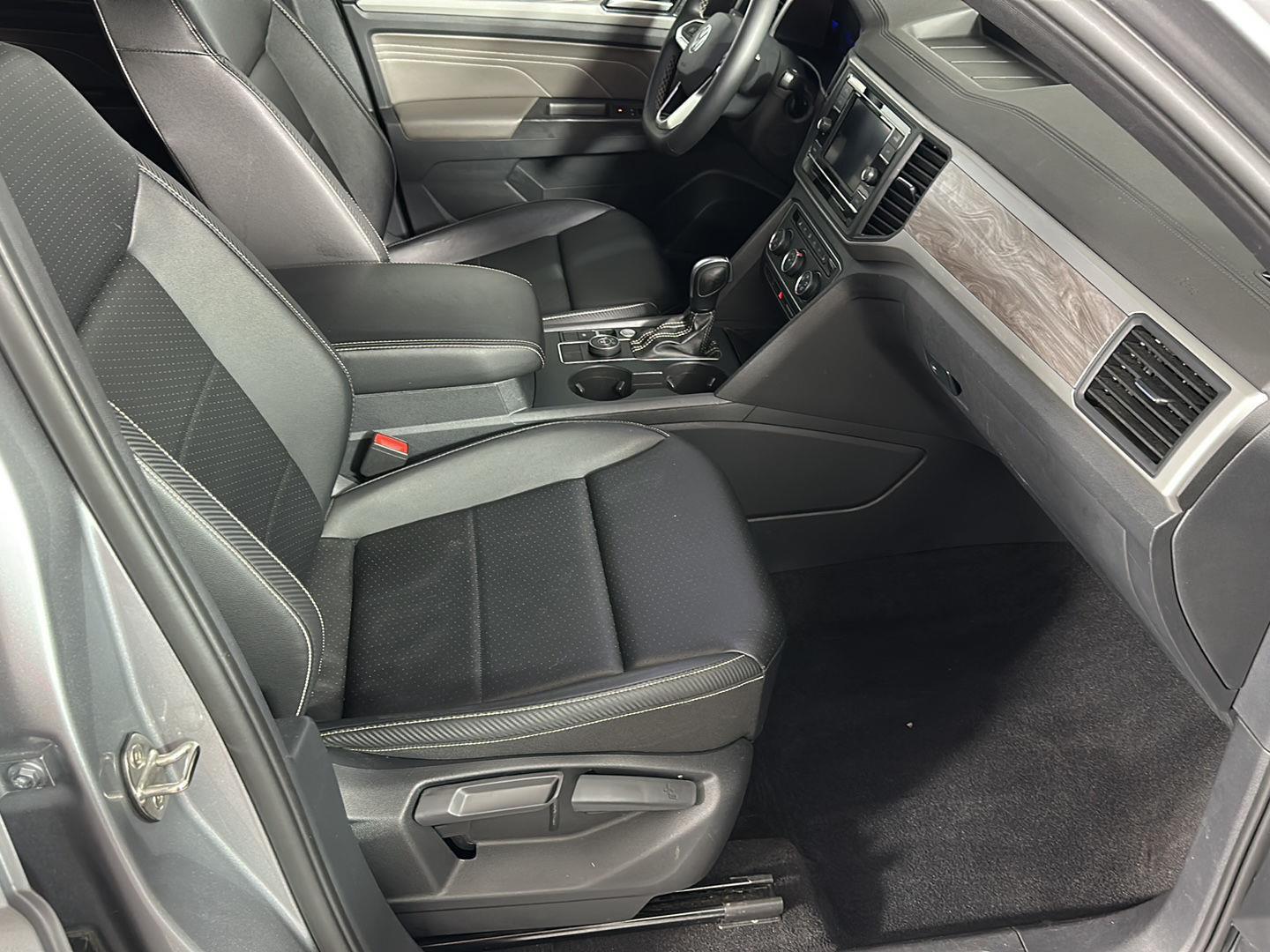 Used 2023 Pyrite Silver Metallic Volkswagen 2.0T SE image 6