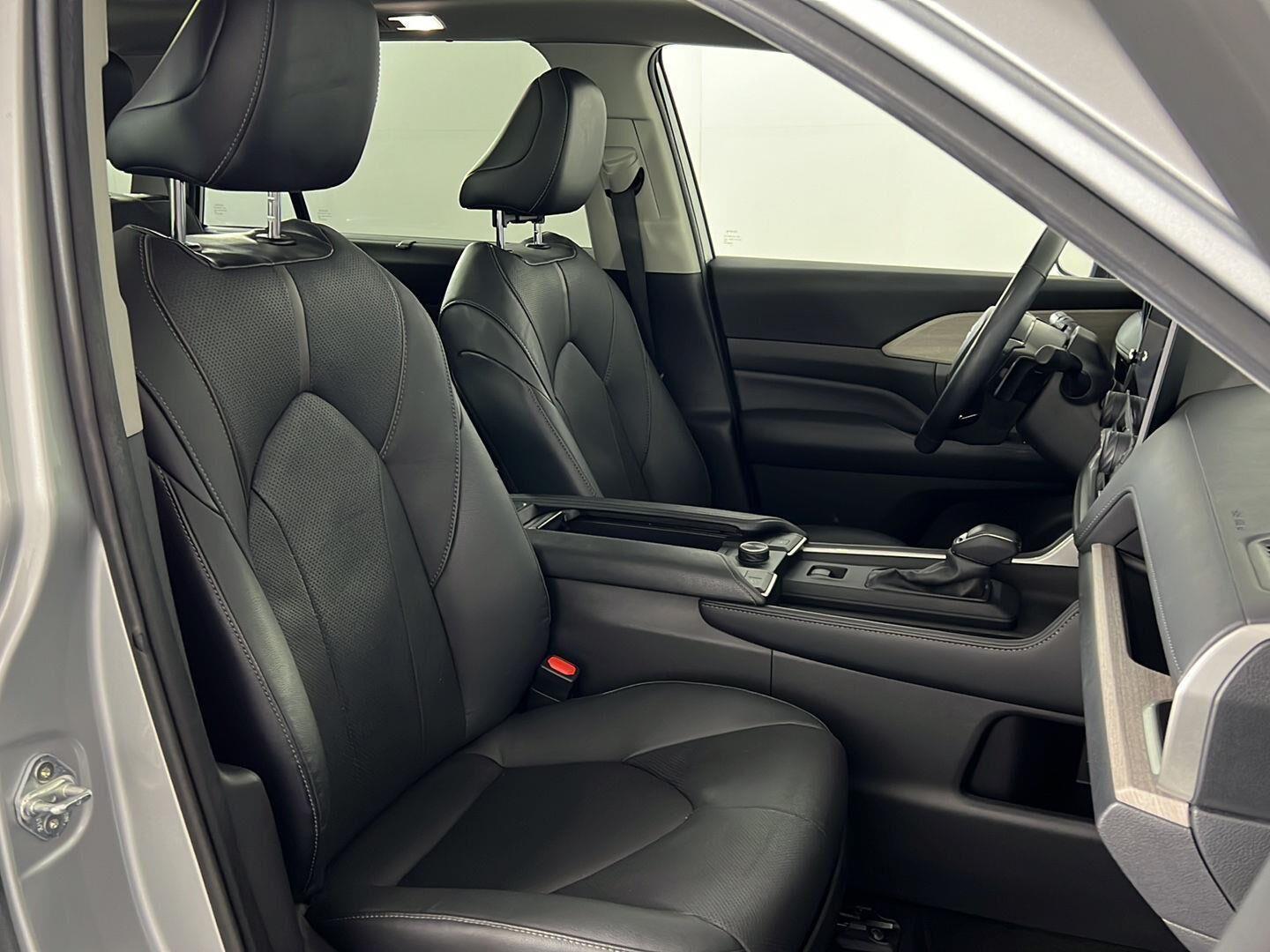 Used 2024 Celestial Silver Metallic Toyota Platinum image 21