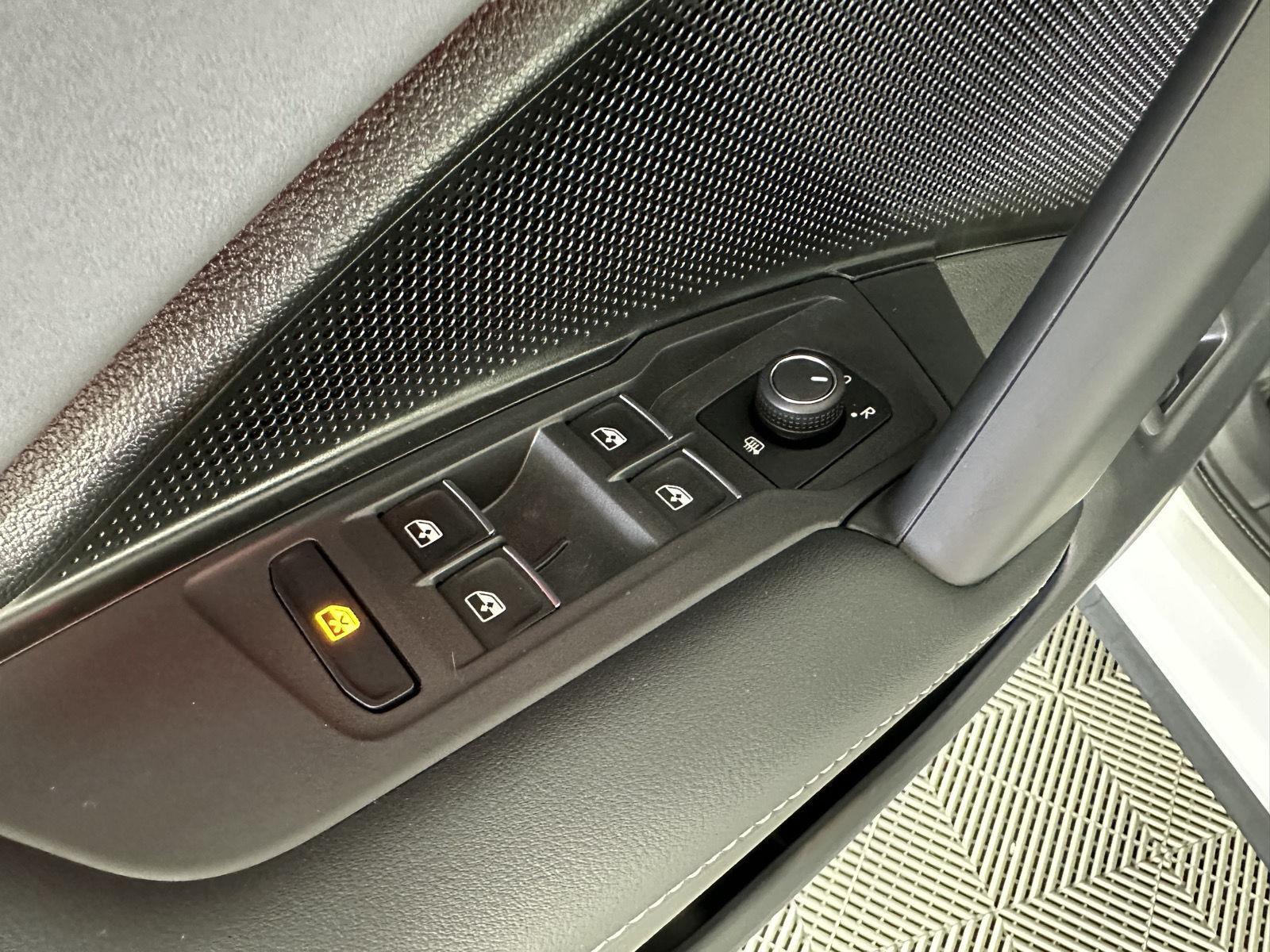 Certified Used 2026 Pure White Volkswagen SE image 8