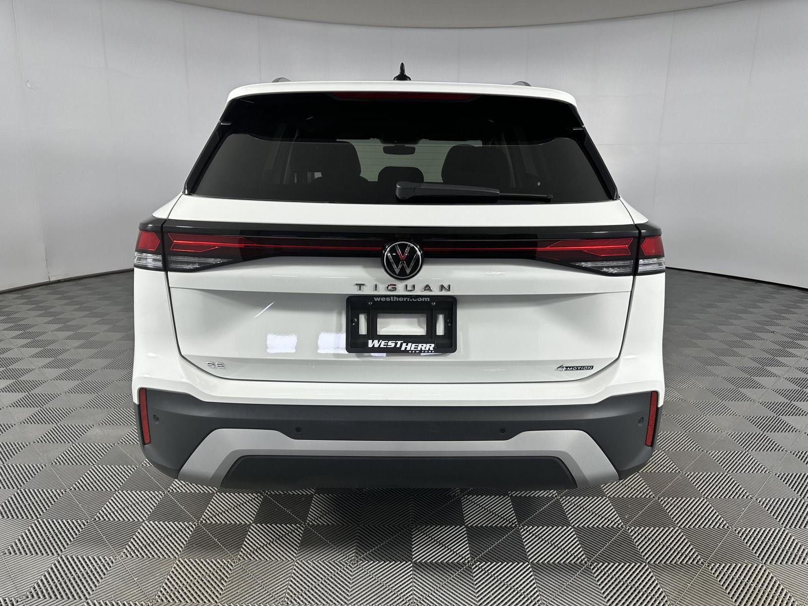 Certified Used 2026 Pure White Volkswagen SE image 25