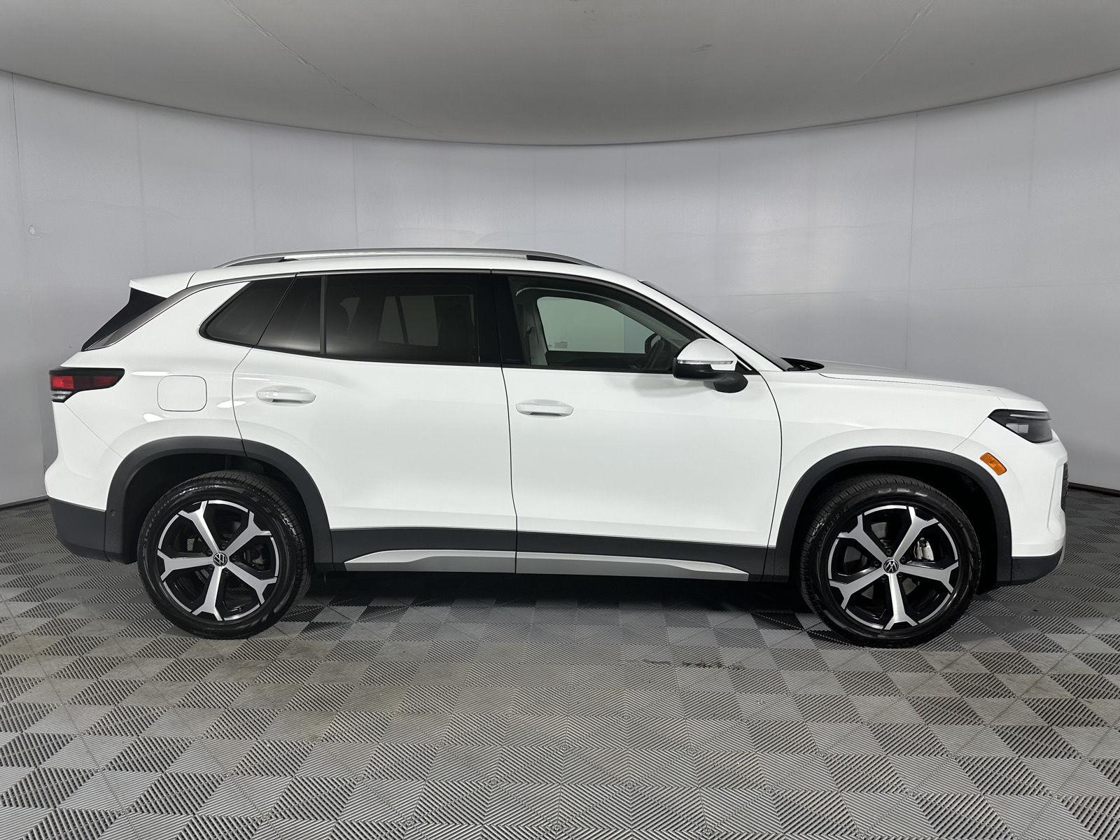 Certified Used 2026 Pure White Volkswagen SE image 29
