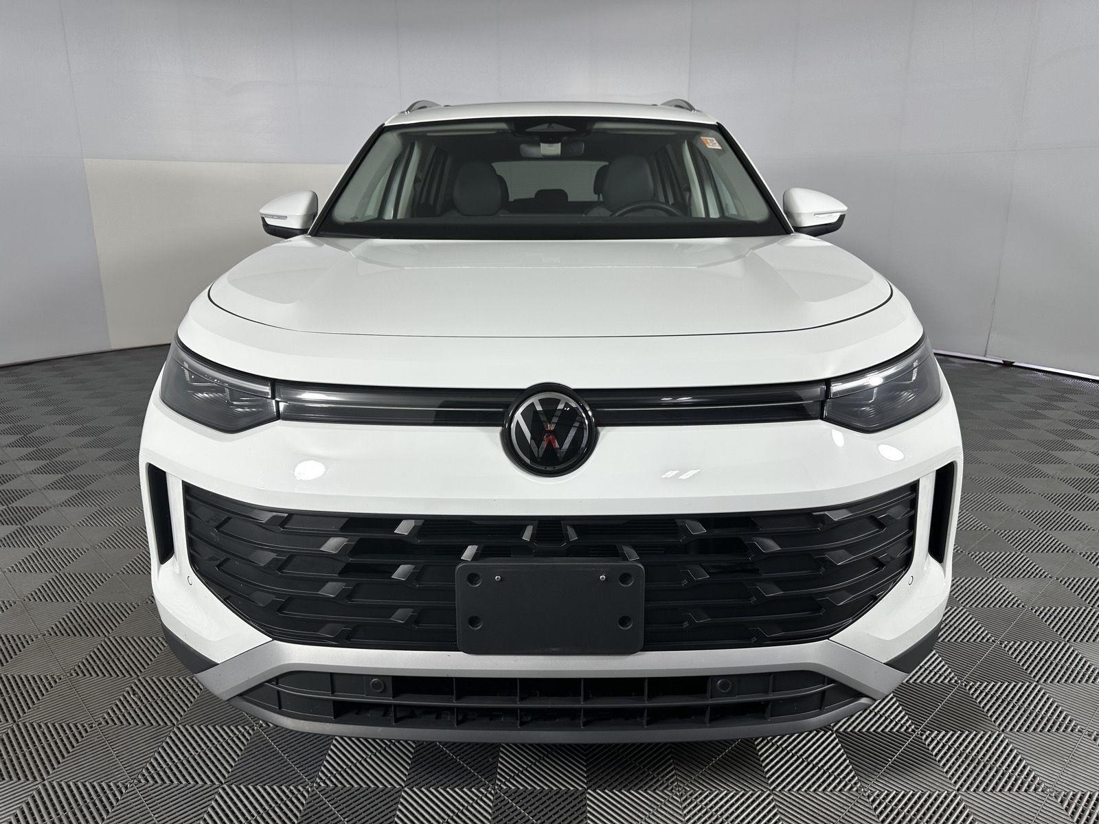 Certified Used 2026 Pure White Volkswagen SE image 2