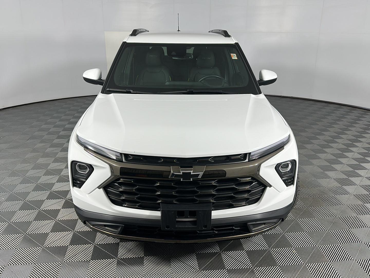 Used 2024 Summit White Chevrolet ACTIV image 2