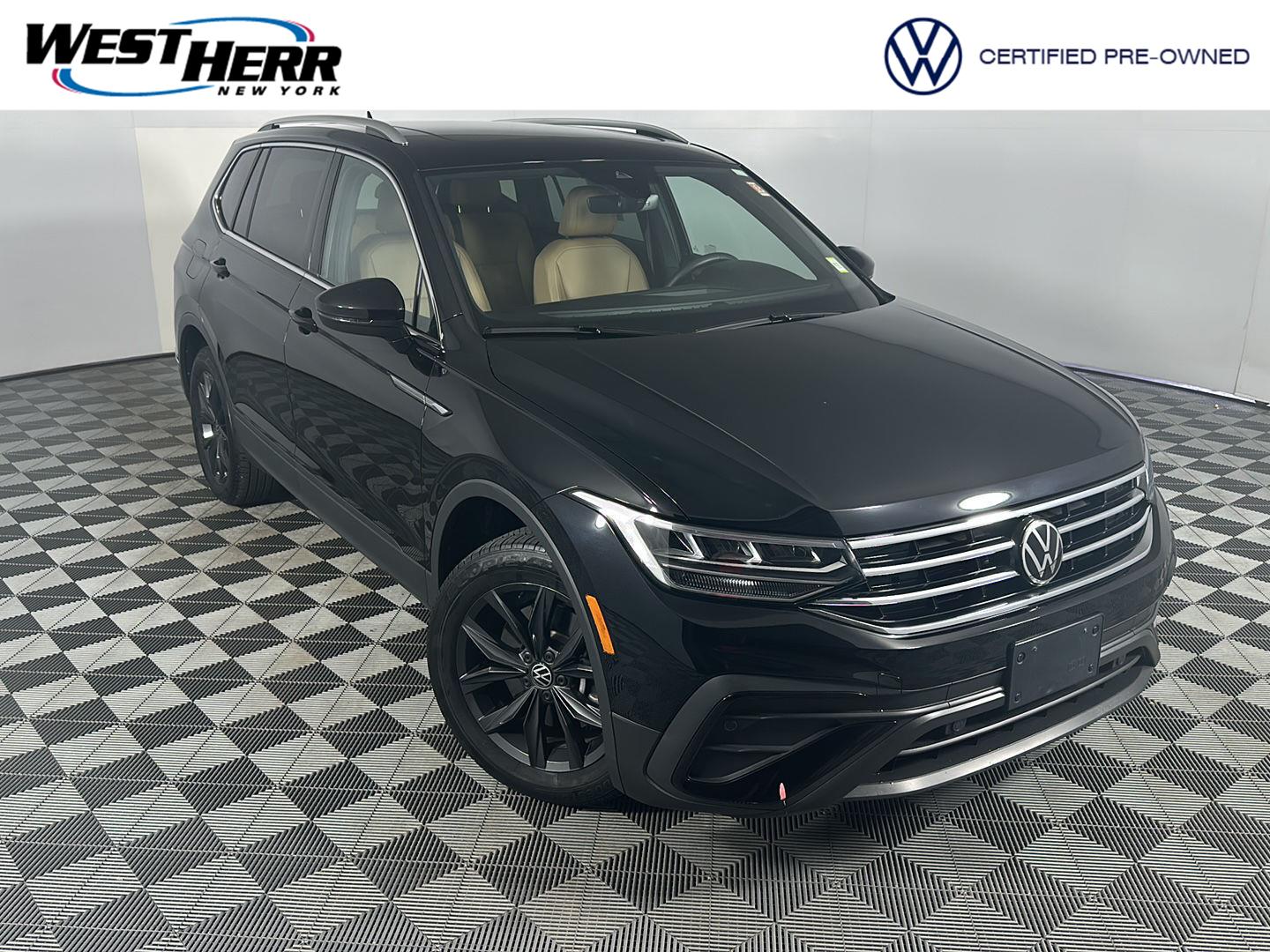  2024 Volkswagen Tiguan SE 4Motion   