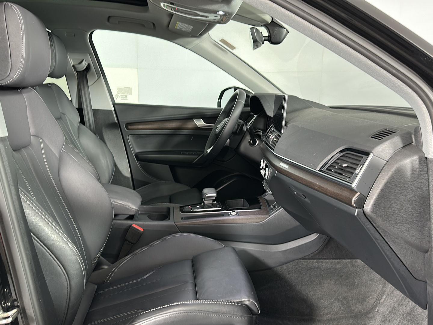 Used 2025 Mythos Black Metallic Audi S line Premium image 28
