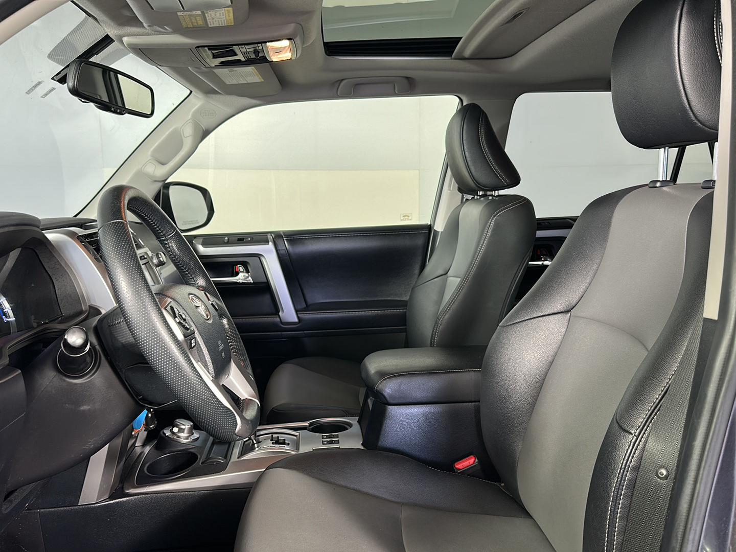 Used 2019 Magnetic Gray Metallic Toyota SR5 Premium image 6