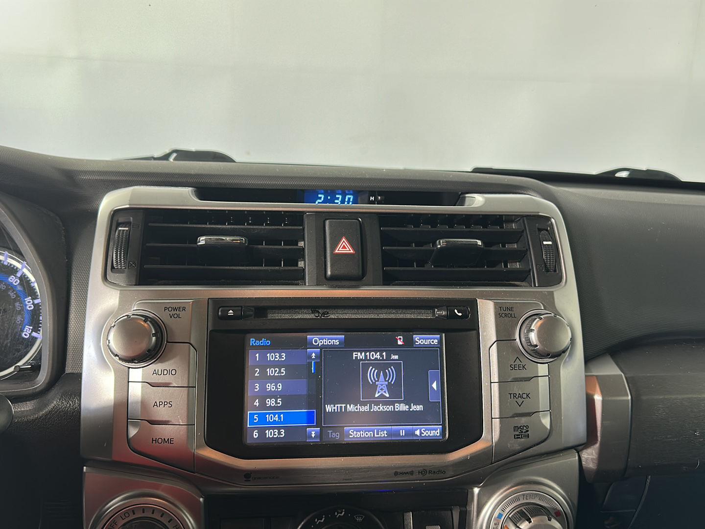 Used 2019 Magnetic Gray Metallic Toyota SR5 Premium image 13