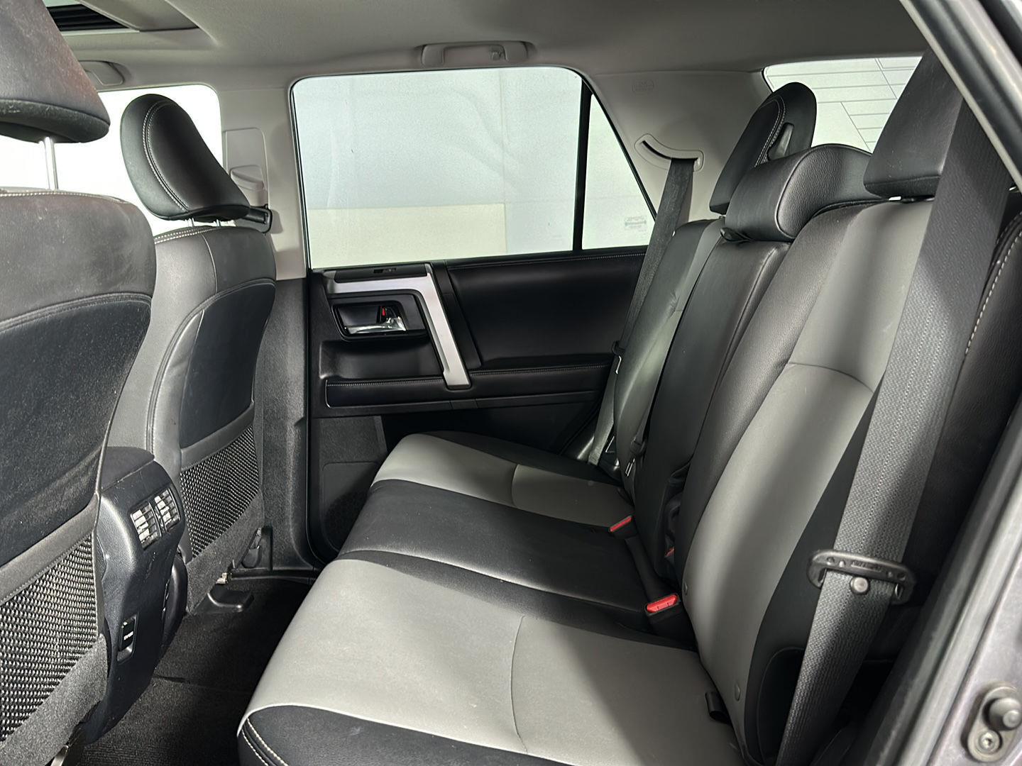 Used 2019 Magnetic Gray Metallic Toyota SR5 Premium image 19