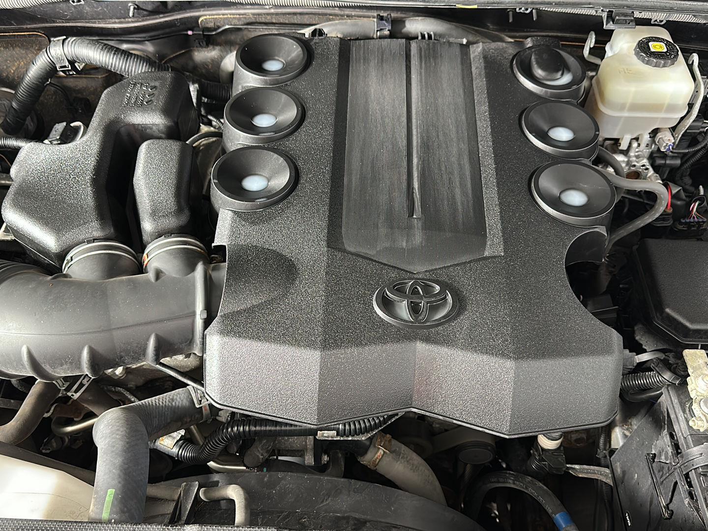 Used 2019 Magnetic Gray Metallic Toyota SR5 Premium image 28