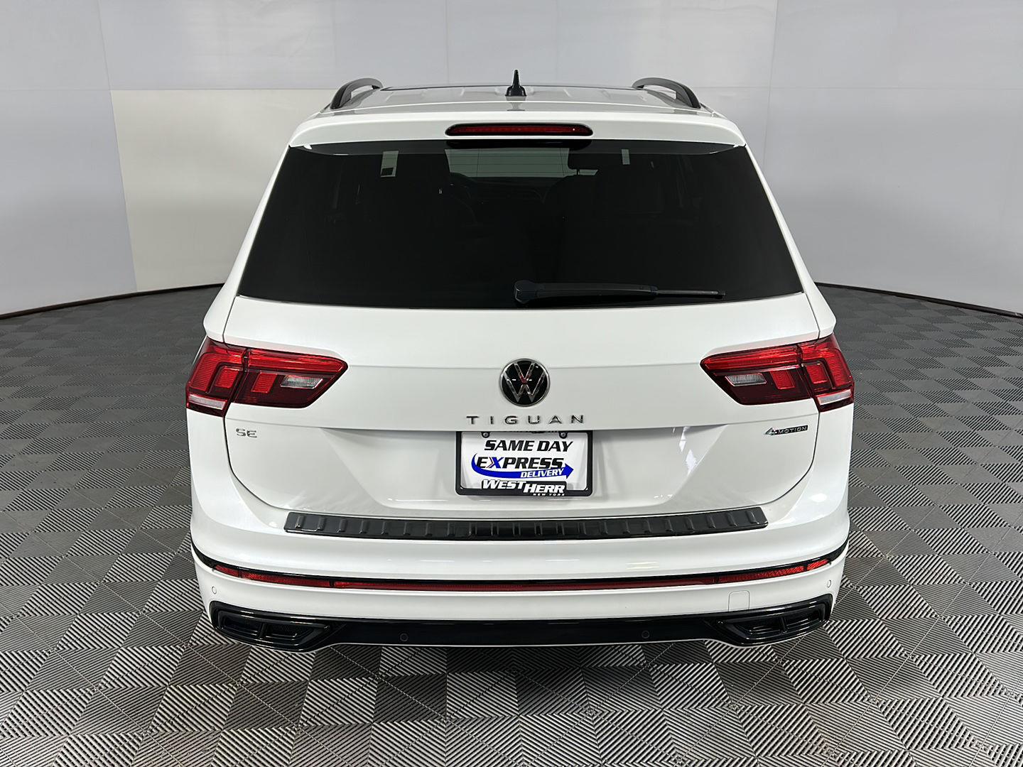 Certified Used 2023 Opal White Pearl Volkswagen SE R-Line Black image 9