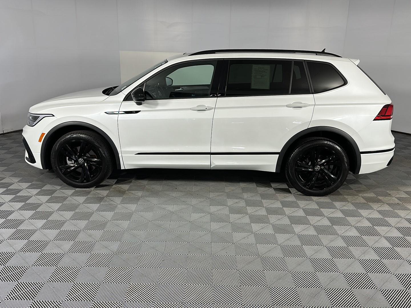 Certified Used 2023 Opal White Pearl Volkswagen SE R-Line Black image 12