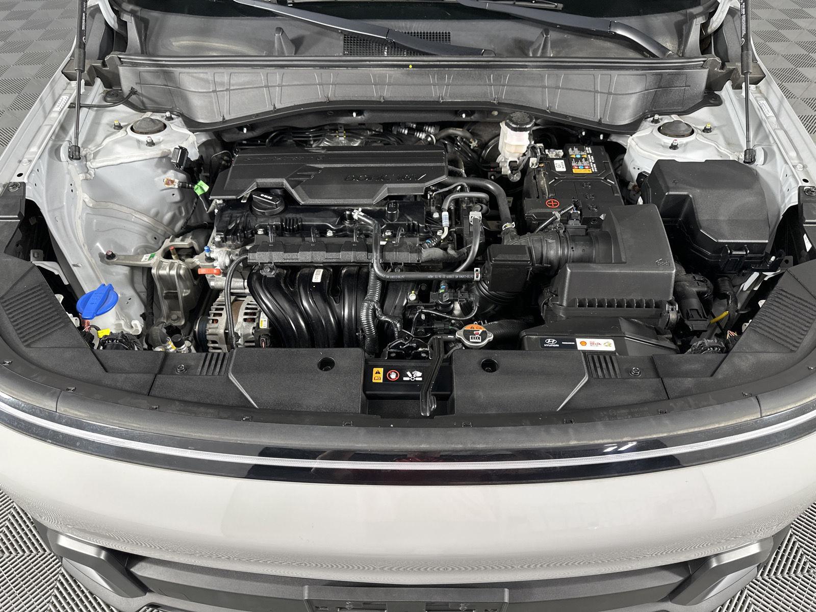 Used 2024 Cyber Gray Metallic Hyundai SE image 3