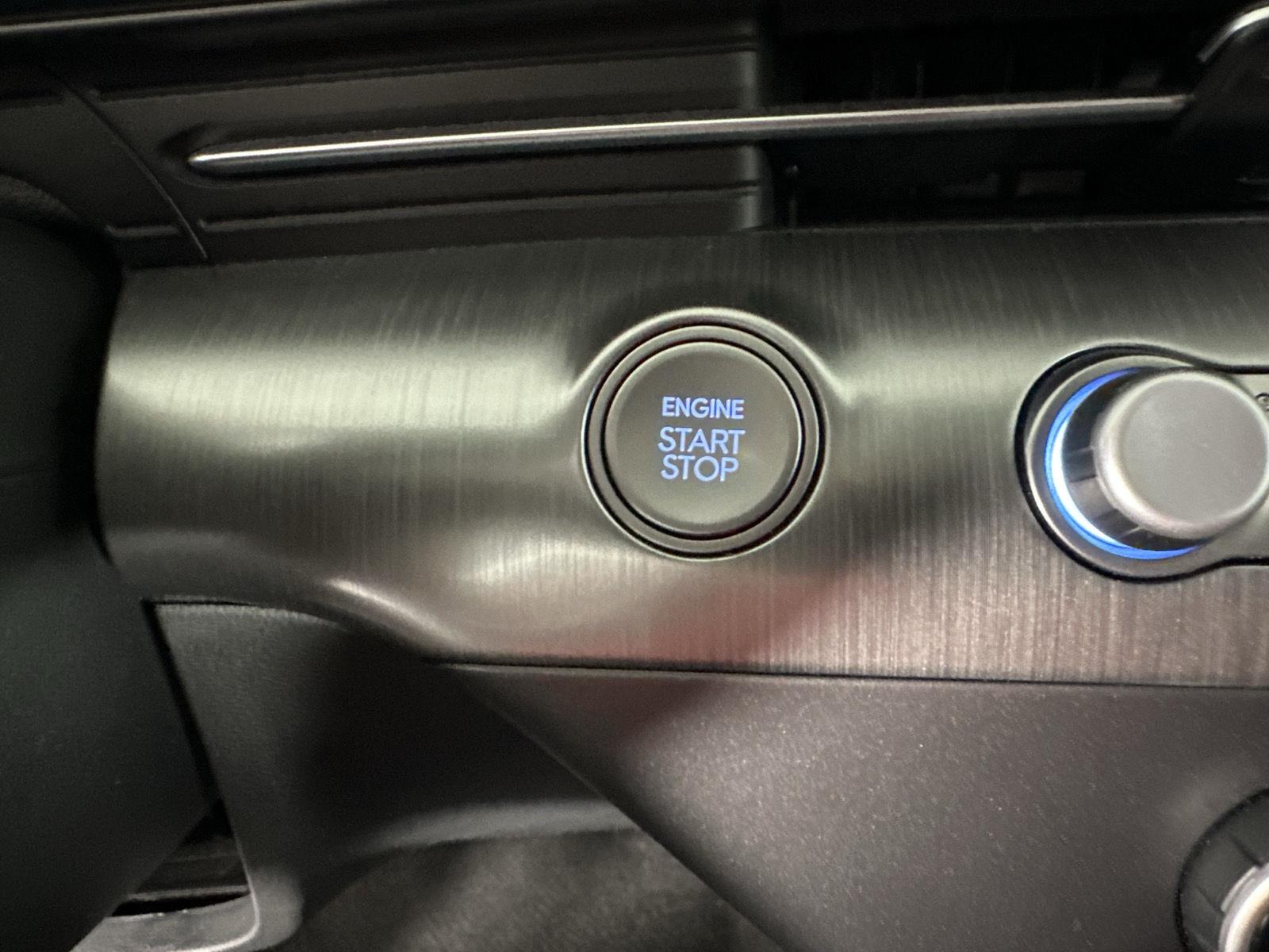 Used 2024 Cyber Gray Metallic Hyundai SE image 32