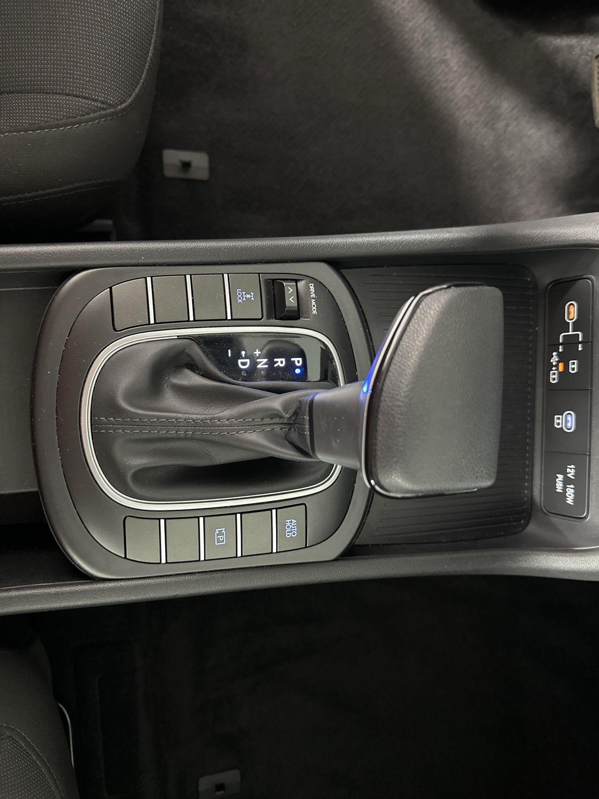 Used 2024 Cyber Gray Metallic Hyundai SE image 34