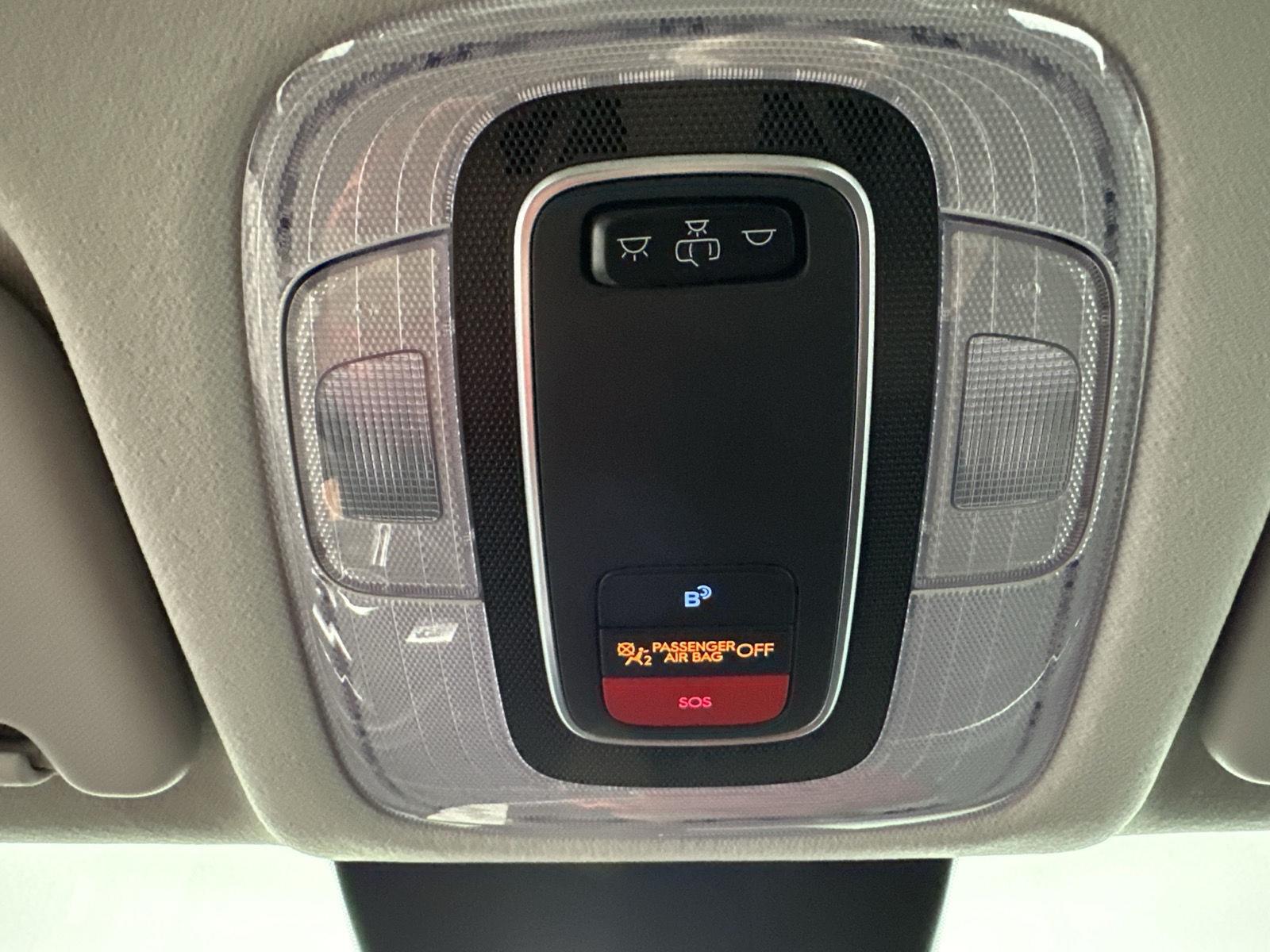Used 2024 Cyber Gray Metallic Hyundai SE image 35