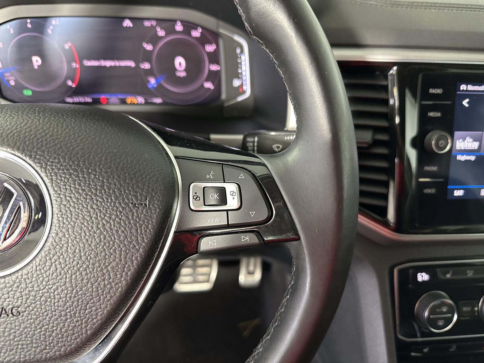 Used 2019 Platinum Gray Metallic Volkswagen 3.6L V6 SEL R-Line image 14