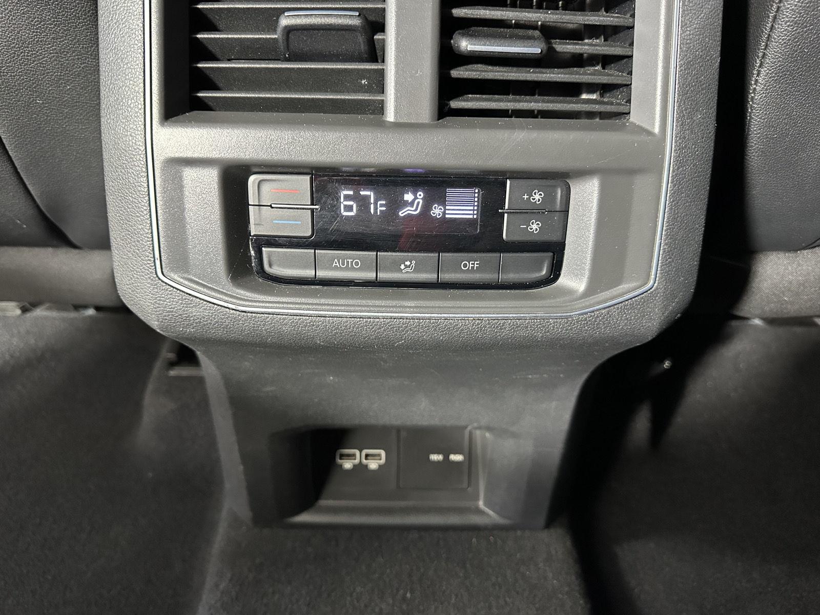 Used 2019 Platinum Gray Metallic Volkswagen 3.6L V6 SEL R-Line image 27