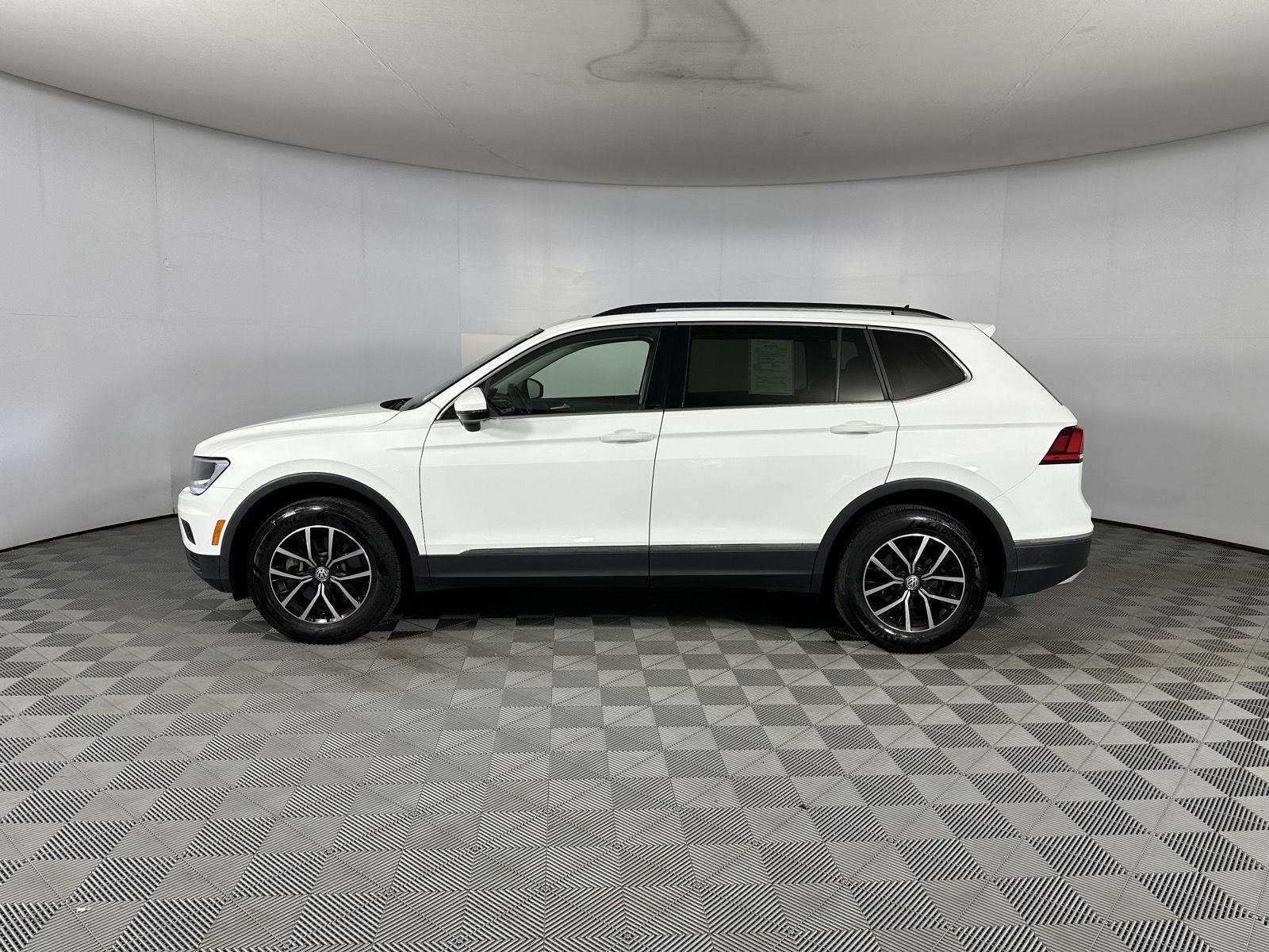 Certified Used 2021 Pure White Volkswagen SE image 6